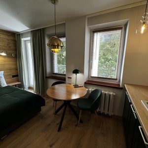 Apartament z balkonem