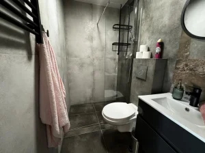 Apartament z balkonem